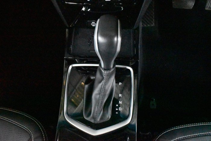 2025 Mahindra XUV3XO AX7L