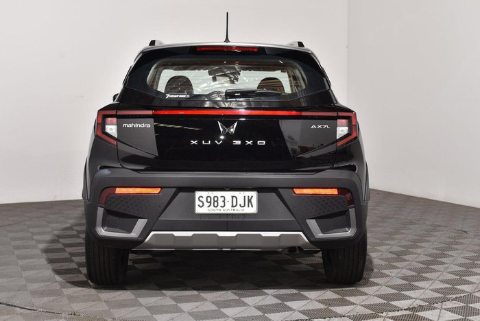 2025 Mahindra XUV3XO AX7L