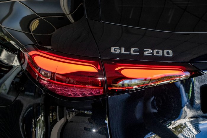 2025 Mercedes-Benz GLC-Class GLC200