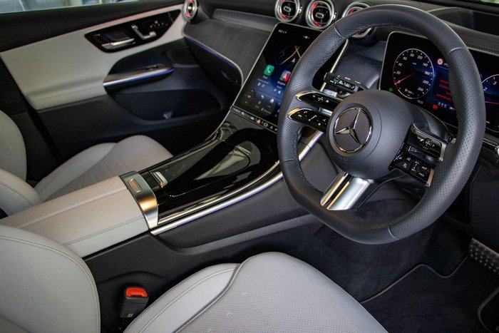 2025 Mercedes-Benz GLC-Class GLC200