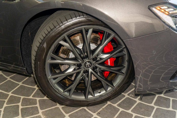 2022 Maserati Ghibli Modena