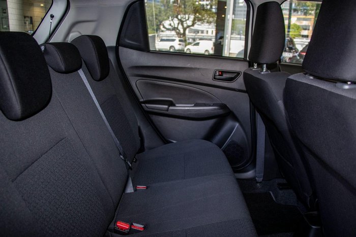 2021 Suzuki Swift GL Navigator