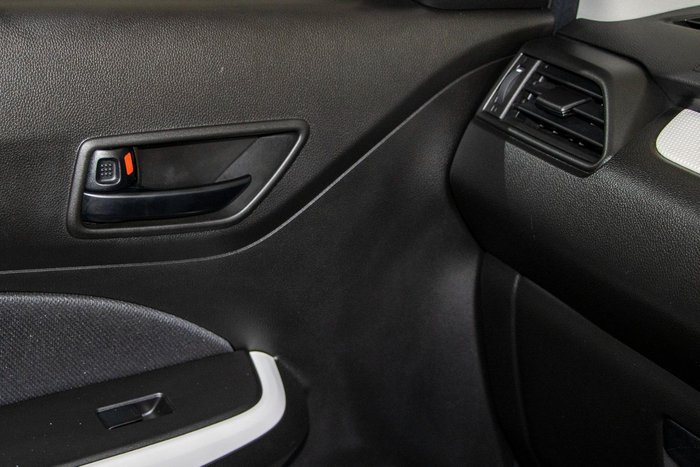 2021 Suzuki Swift GL Navigator