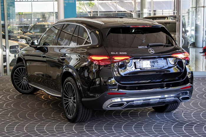 2023 Mercedes-Benz GLC-Class GLC300