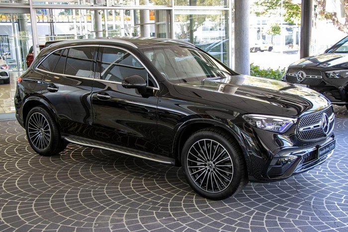 2023 Mercedes-Benz GLC-Class GLC300