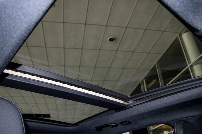 2023 Mercedes-Benz GLC-Class GLC300