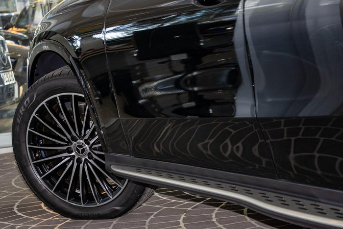 2023 Mercedes-Benz GLC-Class GLC300