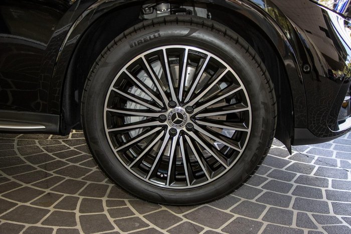 2023 Mercedes-Benz GLC-Class GLC300