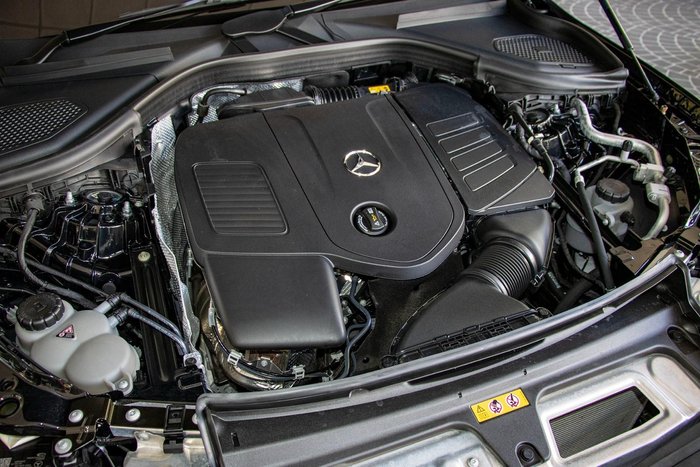 2023 Mercedes-Benz GLC-Class GLC300