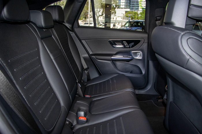 2023 Mercedes-Benz GLC-Class GLC300