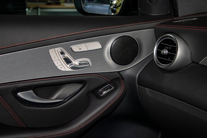 2022 Mercedes-Benz GLC-Class GLC300