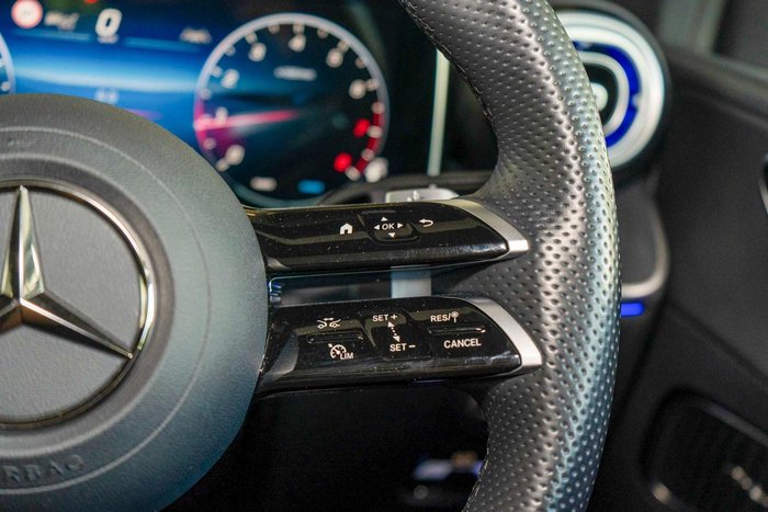 2024 Mercedes-Benz GLC-Class GLC300