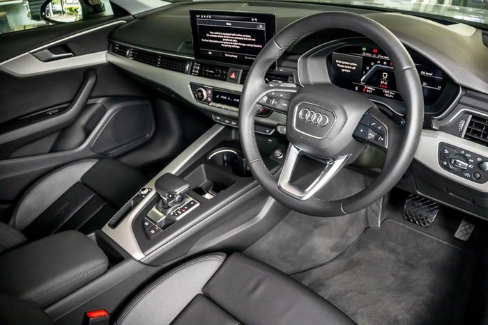 2023 Audi A4 35 TFSI S line