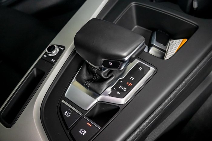 2023 Audi A4 35 TFSI S line