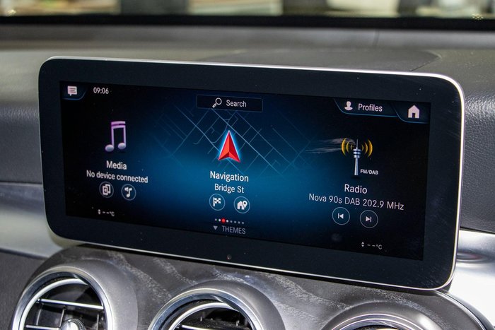 2019 Mercedes-Benz GLC-Class GLC300