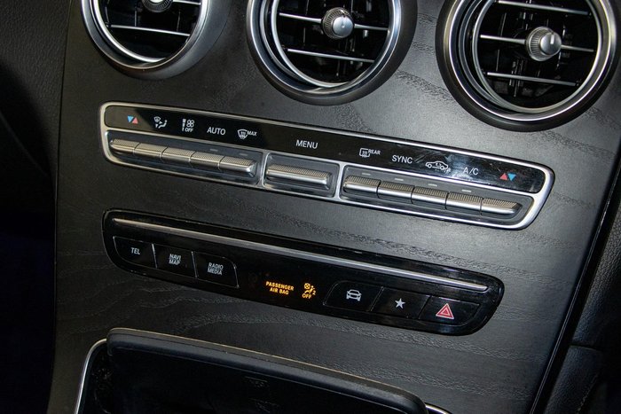 2019 Mercedes-Benz GLC-Class GLC300