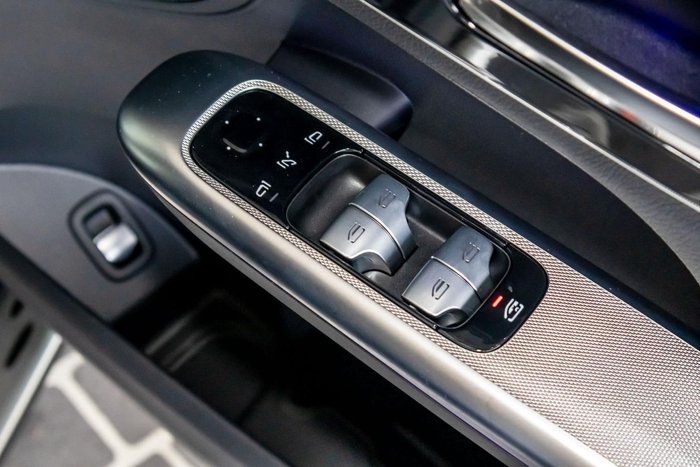 2025 Mercedes-Benz GLC-Class GLC200