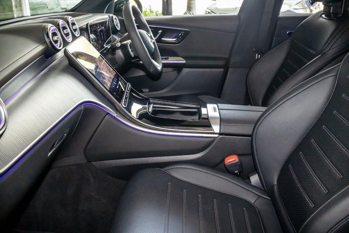 2025 Mercedes-Benz GLC-Class GLC200