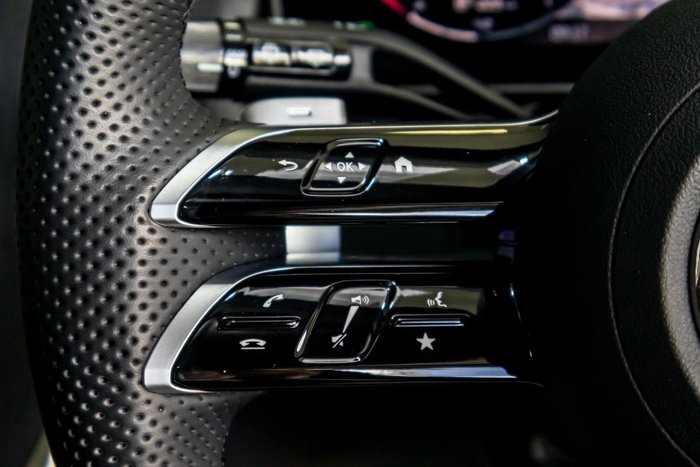 2025 Mercedes-Benz GLC-Class GLC200