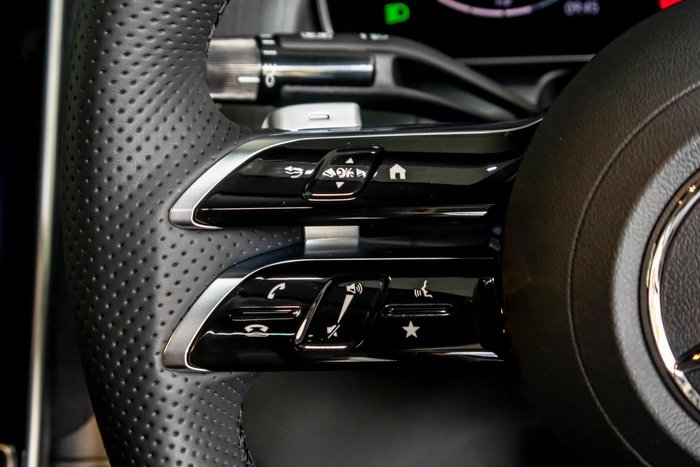 2025 Mercedes-Benz GLC-Class GLC300