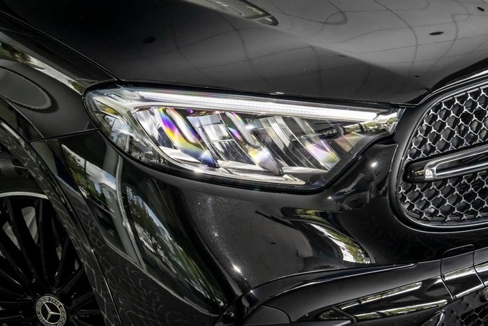 2025 Mercedes-Benz GLC-Class GLC300