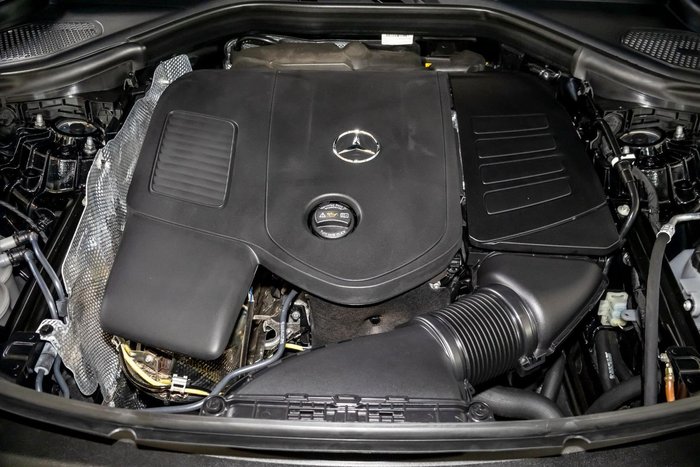 2025 Mercedes-Benz GLC-Class GLC300