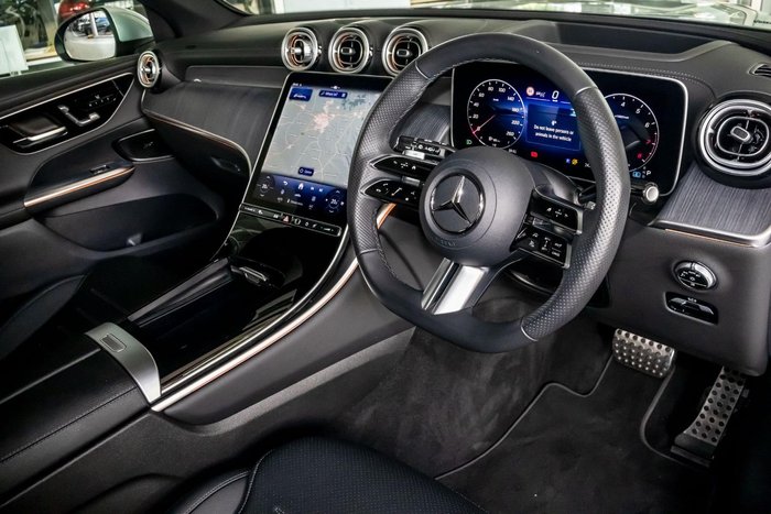 2024 Mercedes-Benz GLC-Class GLC300