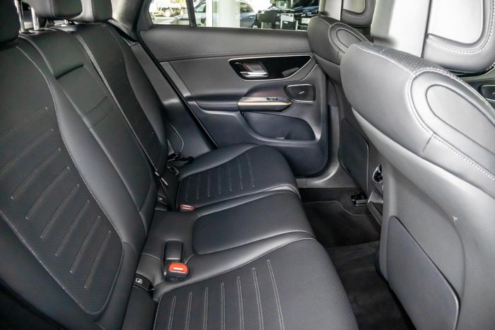 2024 Mercedes-Benz GLC-Class GLC300