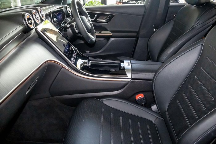 2024 Mercedes-Benz GLC-Class GLC300