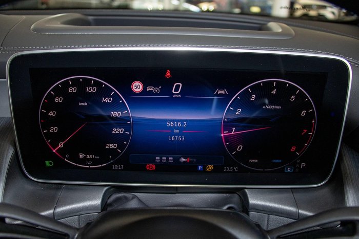 2024 Mercedes-Benz GLC-Class GLC300