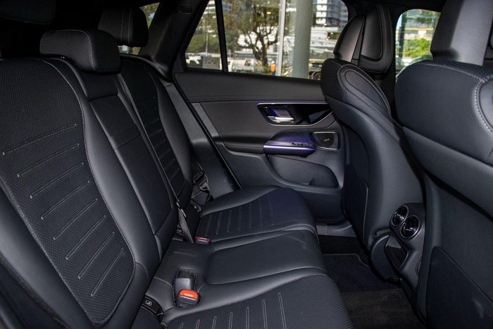 2024 Mercedes-Benz GLC-Class GLC300