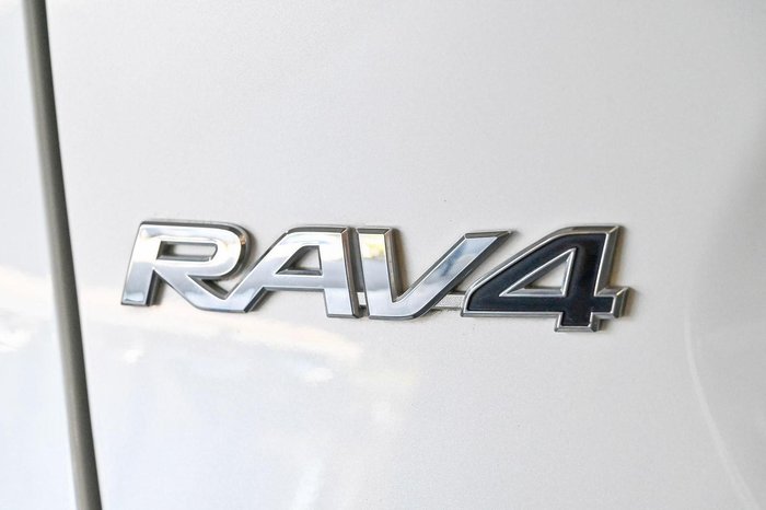 2020 Toyota RAV4 GXL MXAA52R WHITE