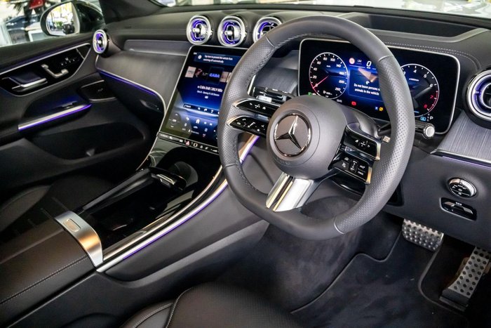 2025 Mercedes-Benz GLC-Class GLC300