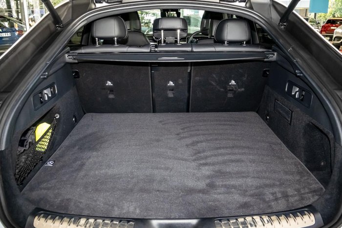 2025 Mercedes-Benz GLC-Class GLC300