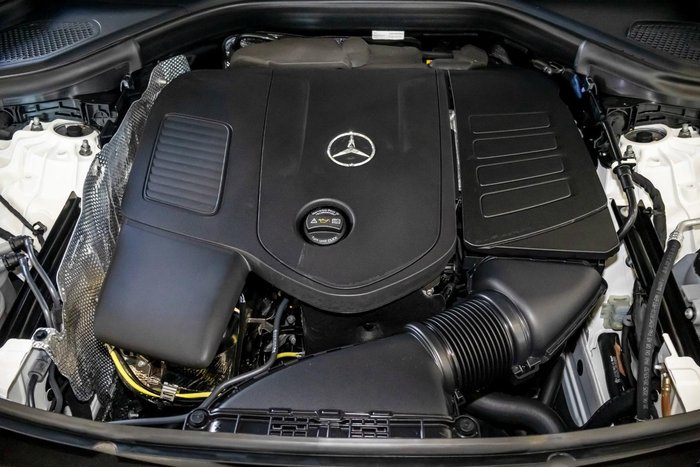 2025 Mercedes-Benz GLC-Class GLC300