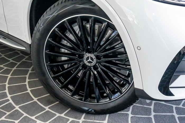 2025 Mercedes-Benz GLC-Class GLC300