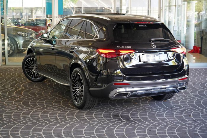 2025 Mercedes-Benz GLC-Class GLC200
