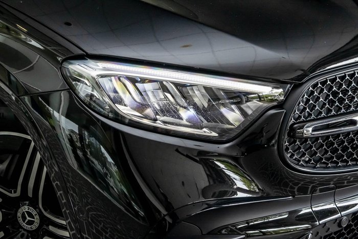 2025 Mercedes-Benz GLC-Class GLC300