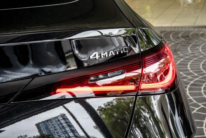 2025 Mercedes-Benz GLC-Class GLC300