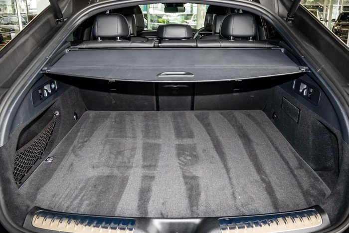 2025 Mercedes-Benz GLC-Class GLC300