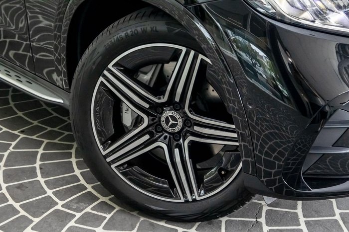 2025 Mercedes-Benz GLC-Class GLC300