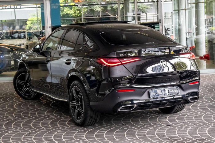 2025 Mercedes-Benz GLC-Class GLC300