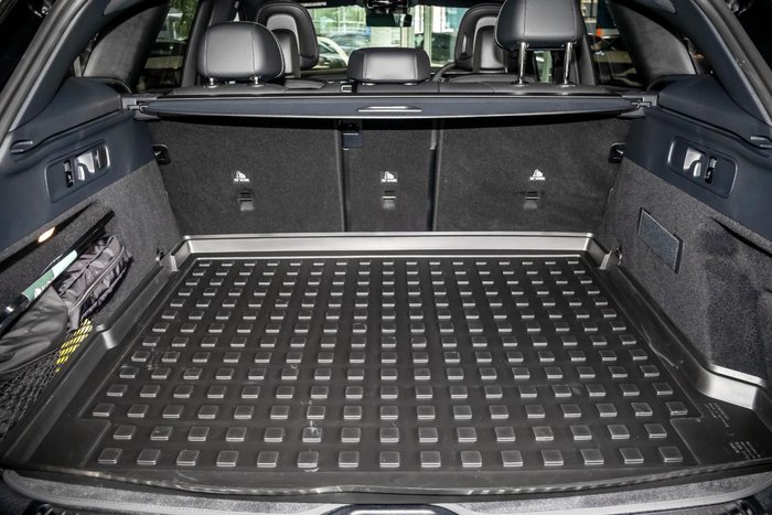 2025 Mercedes-Benz GLC-Class GLC200