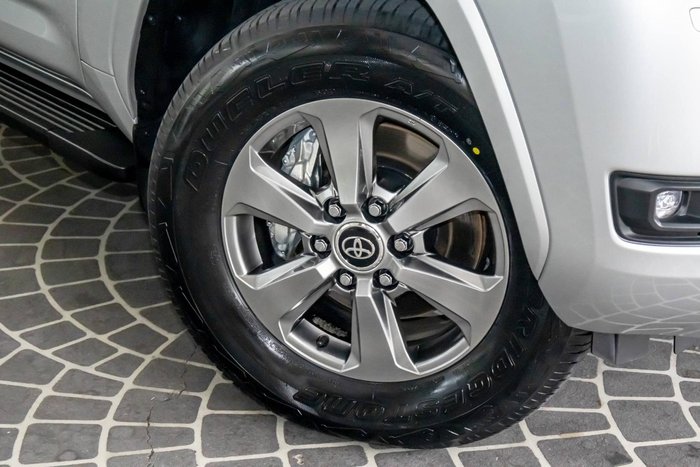 2024 Toyota Landcruiser VX