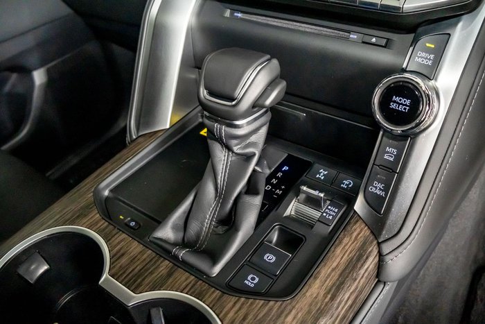 2024 Toyota Landcruiser VX