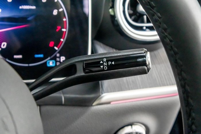 2025 Mercedes-Benz GLC-Class GLC200