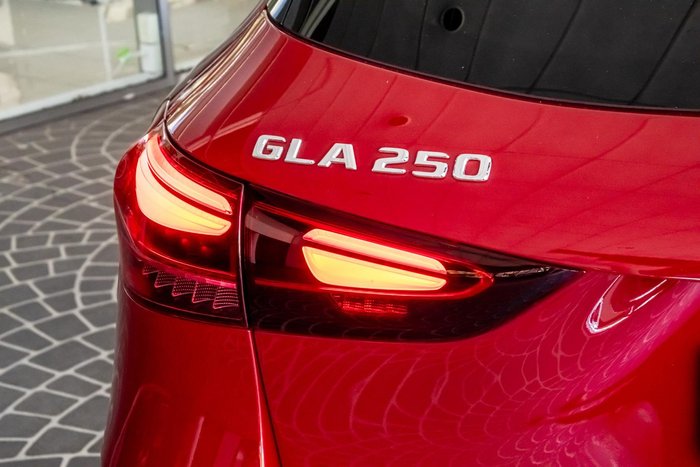 2025 Mercedes-Benz GLA-Class GLA250