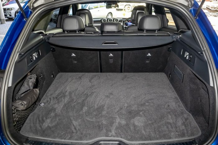 2025 Mercedes-Benz GLC-Class GLC200