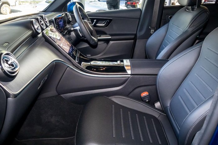 2025 Mercedes-Benz GLC-Class GLC200