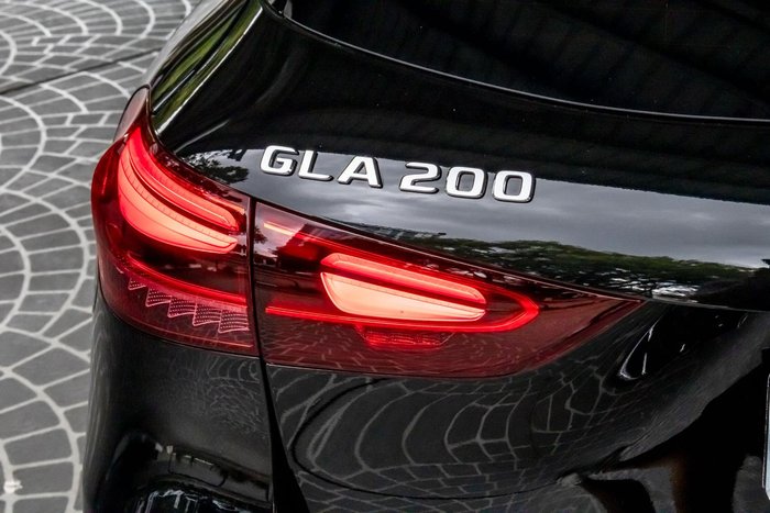 2025 Mercedes-Benz GLA-Class GLA200